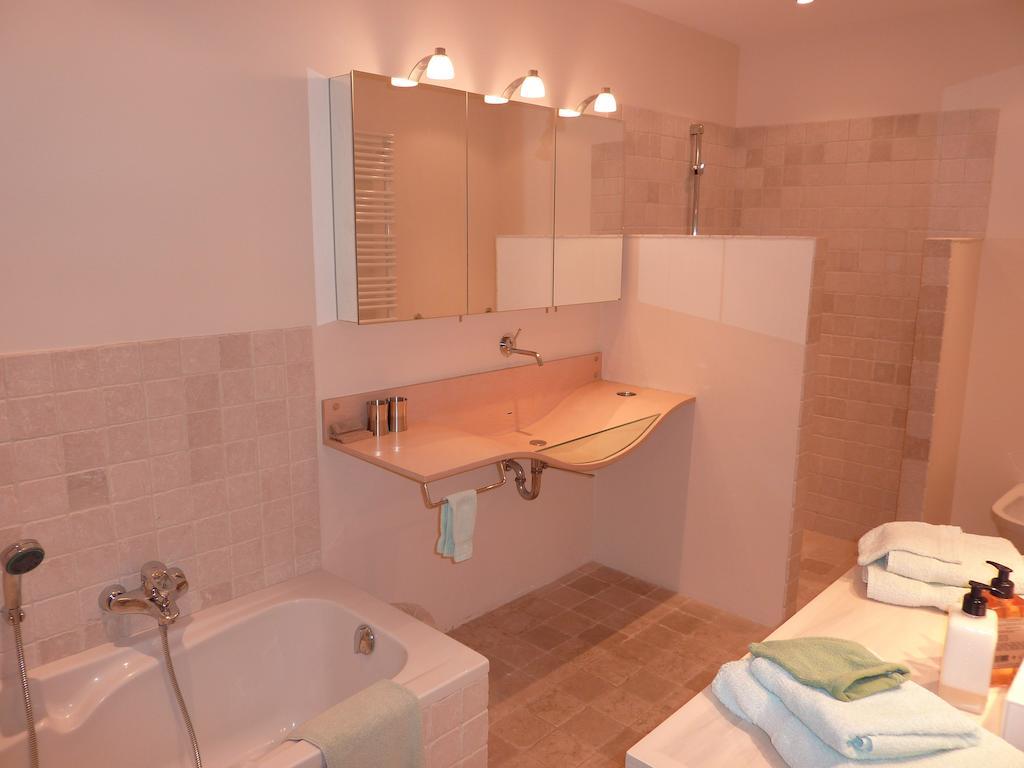 Le Mas Del Sol Bed and Breakfast Bonnieux Exterior foto